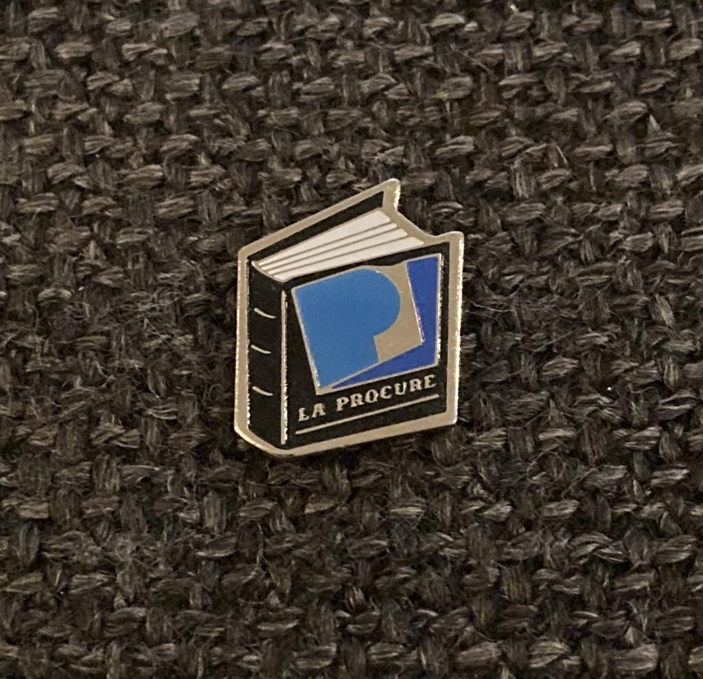 PIN - LA PROCURE, Envoi, Utilisé, Autres sujets/thèmes, Insigne ou Pin's