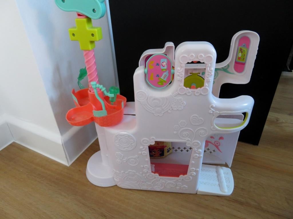 Hôpital Littlest Pet Shops, Kinderen en Baby's, Ophalen, Gebruikt, Poppenhuis