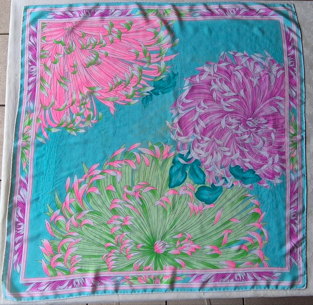 Léonard vintage carré foulard 100% zijde, Ophalen of Verzenden, Zo goed als nieuw