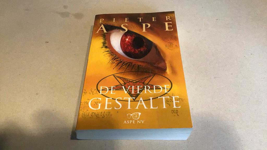 Pieter Aspe de vierde gestalte (d1), Ophalen of Verzenden, Zo goed als nieuw, Pieter Aspe, België