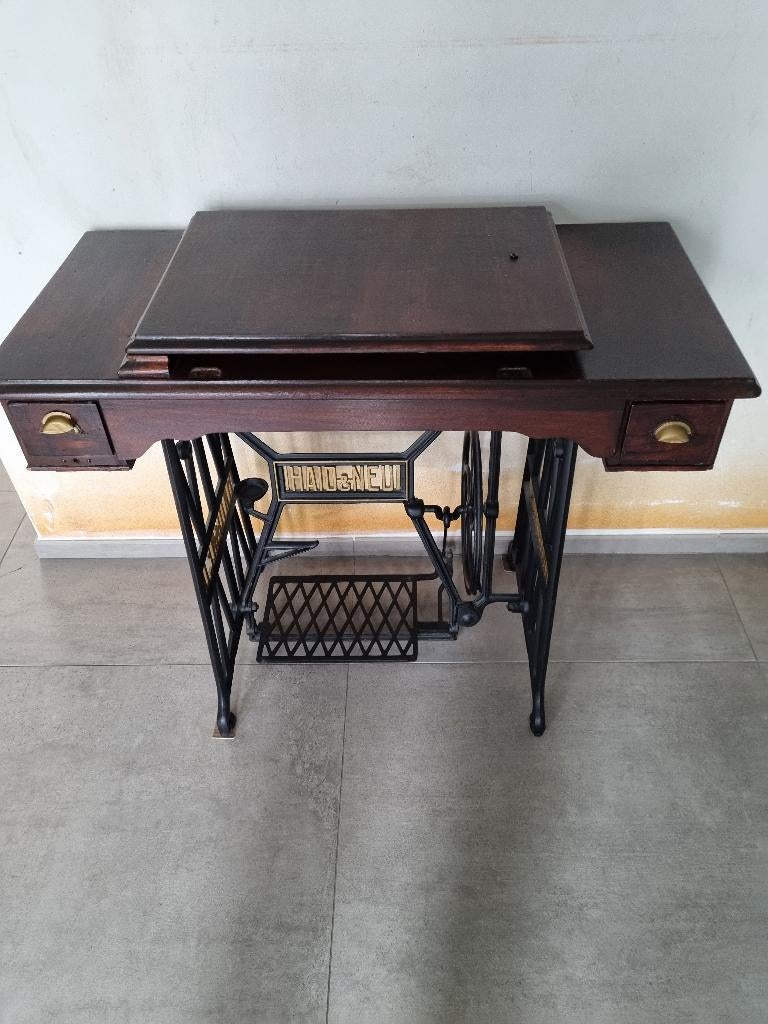 ancienne table de machine a coudre, Enlèvement