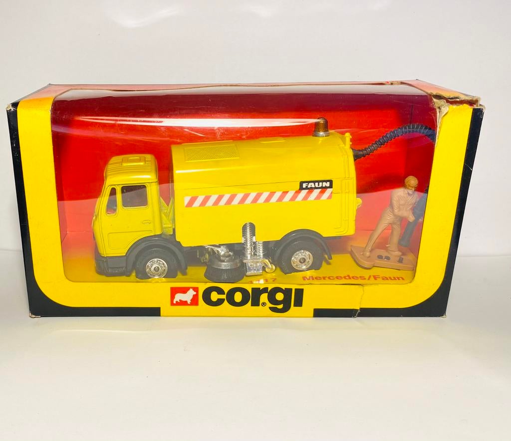 Corgi Toys Mercedes / Faun, Verzenden, Nieuw, Bus of Vrachtwagen, Corgi