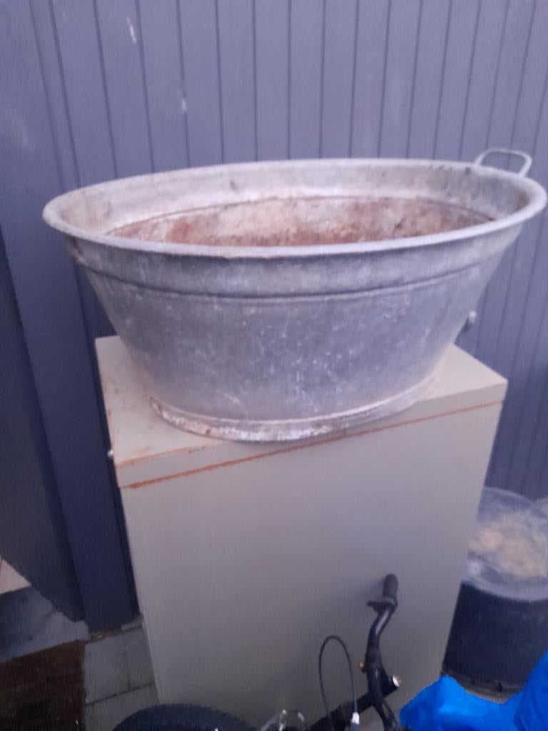 Ijzere kuip, Tuin en Terras, Bloembakken en Plantenbakken, Ophalen