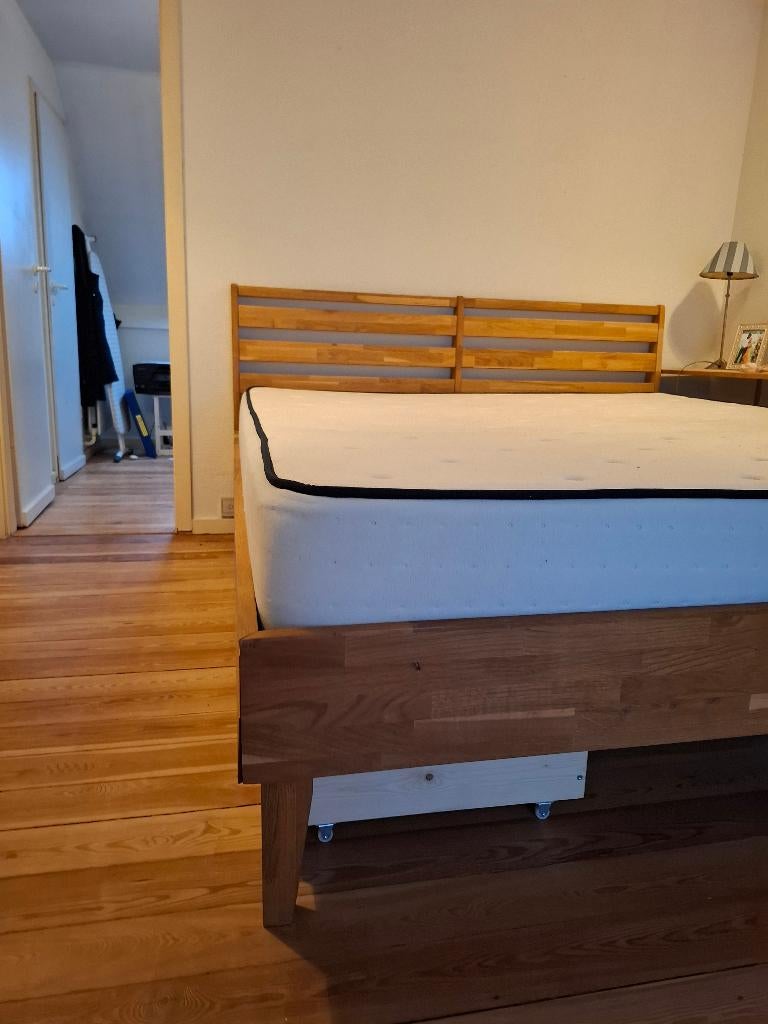 Bed van 1,80 m x 2,00 m, Ophalen, Gebruikt, Bruin, Twijfelaar
