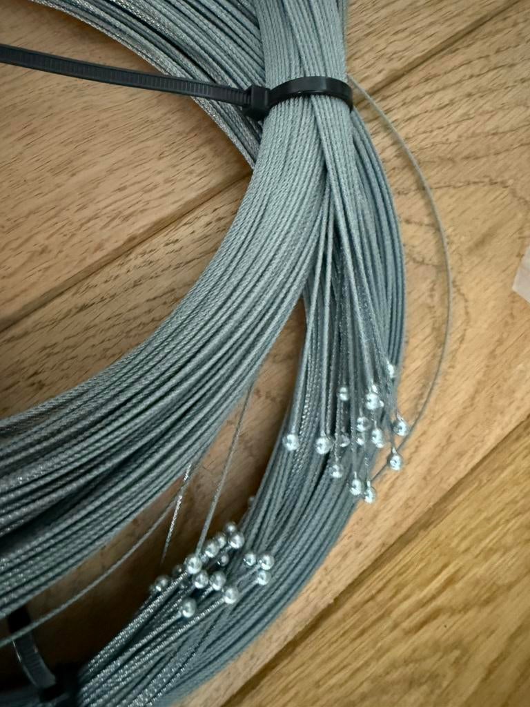 Staalkabel met bolnippel ø 4,5 mm,, Fietsen en Brommers, Ophalen, Nieuw