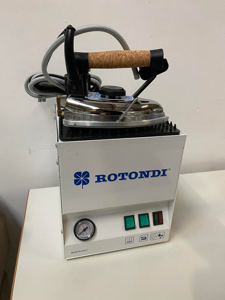 Stoom en strijk apperatuur rotondi 5L met strijkijzer nieuw, Overige merken, Nieuw, Ophalen of Verzenden, Accessoires