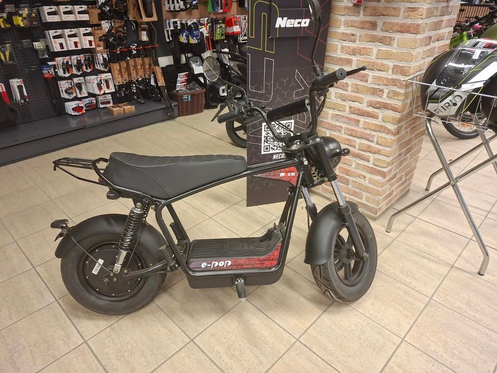 Nieuwe elektrische scooter epop, Ophalen, Zo goed als nieuw, Elektrisch