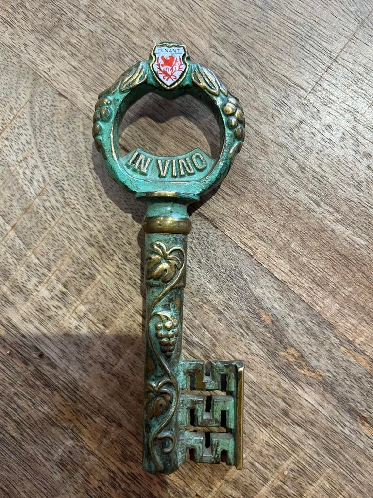 Jolie vielle clé tire bouchon Dinant bronze ou laiton, Antiek en Kunst, Antiek | Brons en Koper, Ophalen of Verzenden, Brons