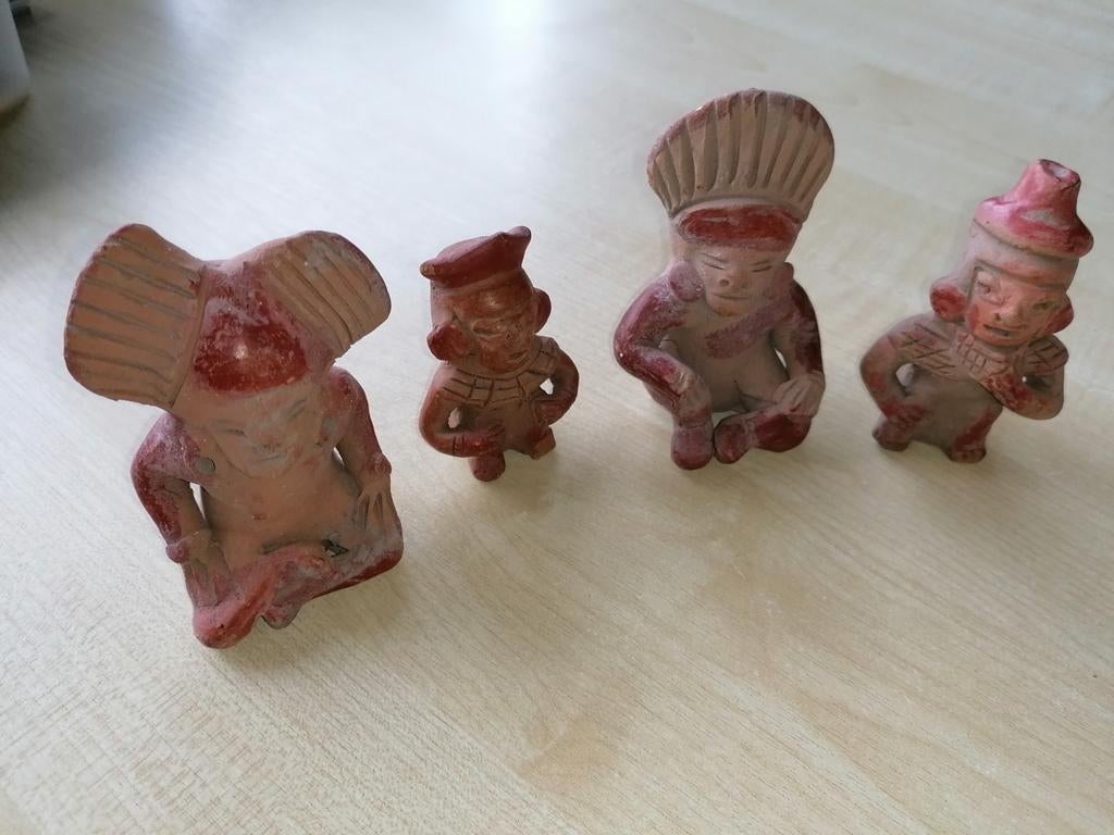 Kleine beeldjes terracotta?, Antiek en Kunst, Ophalen of Verzenden