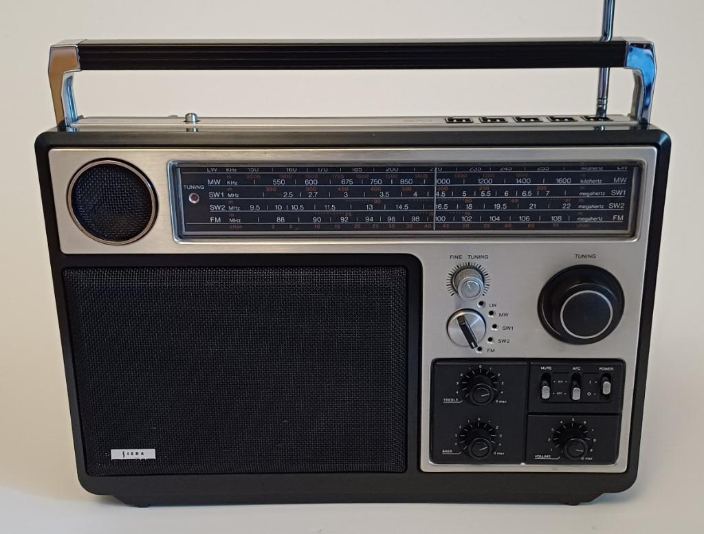 vintage draagbare radio Siera 90AL970, Ophalen