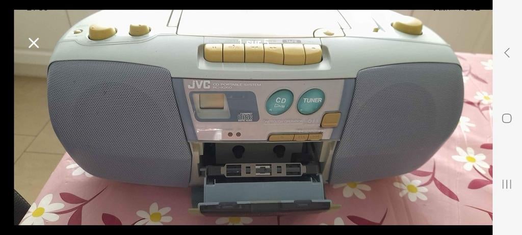 CD-speler, RADIO EN CASETTE van het Jvc-station, maar de cd, Ophalen of Verzenden, Gebruikt, Radio