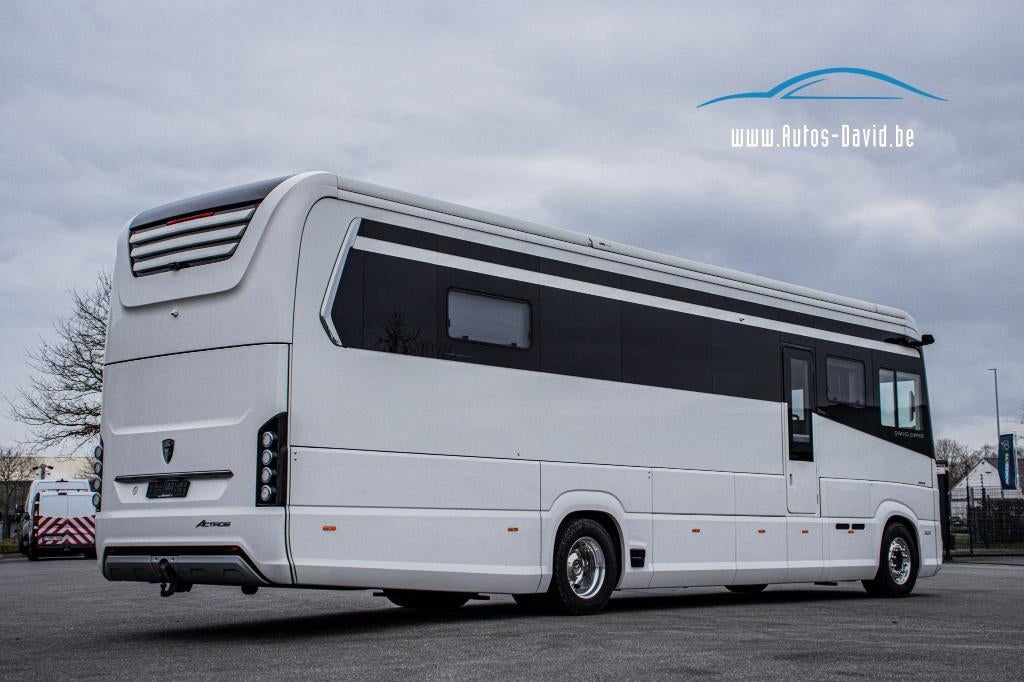 Morelo Grand Empire 118 GSO Liner Camper 4 Slaappl. / GARAGE, Caravans en Kamperen, Mobilhomes, Automaat, Buscamper of Camperbus