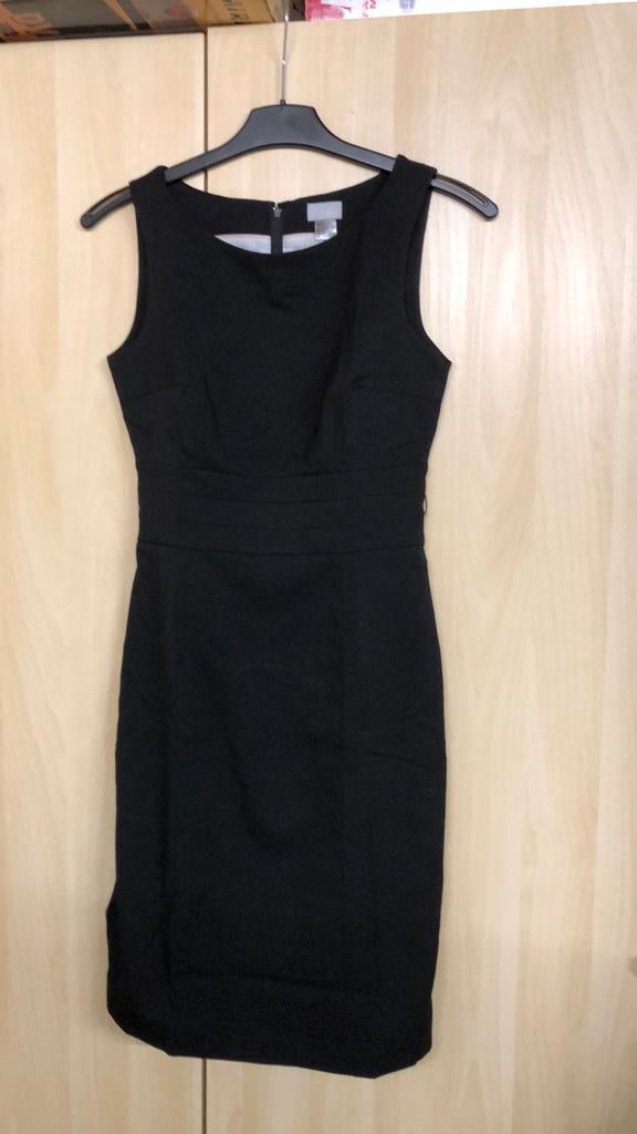 Robe, Enlèvement ou Envoi, Comme neuf, Taille 36 (S), Noir