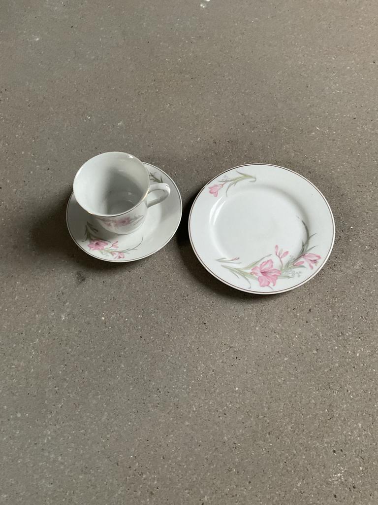 Eet- en koffieservies, Ophalen, Nieuw