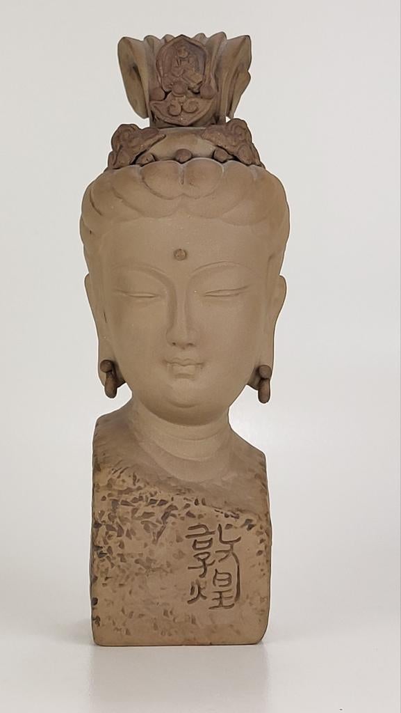 Tête de Bouddha en terre cuite chinoise - Signée - Avec boît, Antiquités & Art, Enlèvement ou Envoi