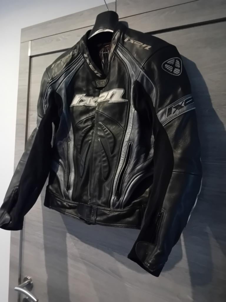 Combinaison moto    IXON, Motos, Enlèvement, Pantalon | cuir