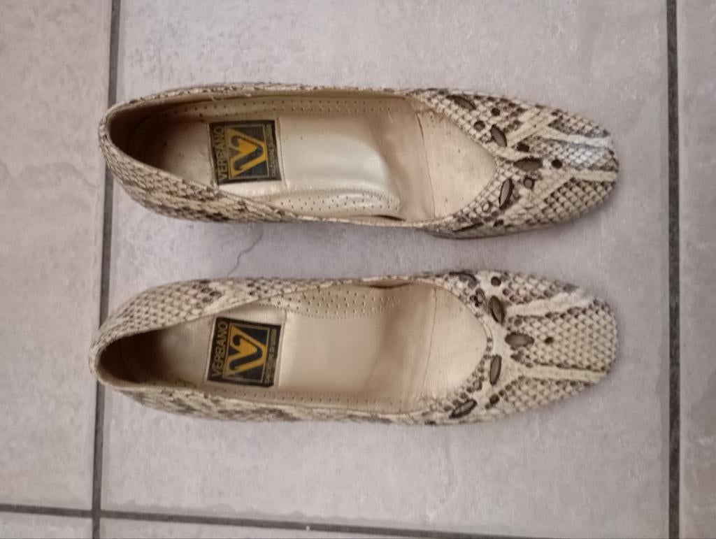 Escarpins dames , pointure 37 marque italienne Verbano, Escarpins