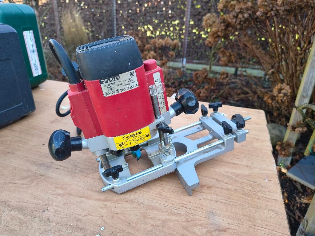 Routeur PERLES, Électrique, Routeur, Overig, Enlèvement