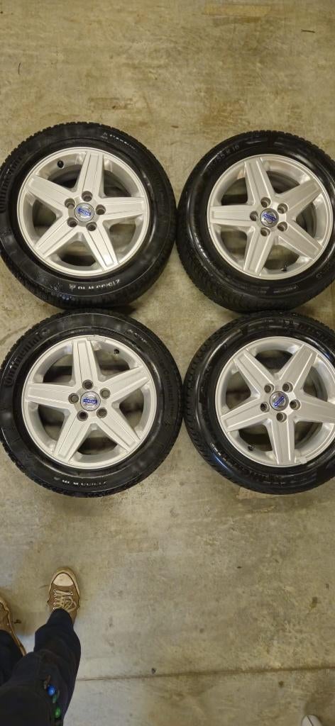 Winterbandenset 16 " Volvo C70, Auto-onderdelen, Banden en Velgen, Ophalen, Gebruikt, 16 inch, Banden en Velgen