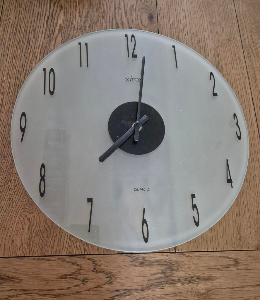 Moderne glazen wandklok quartz uurwerk, Ophalen, Gebruikt, Wandklok
