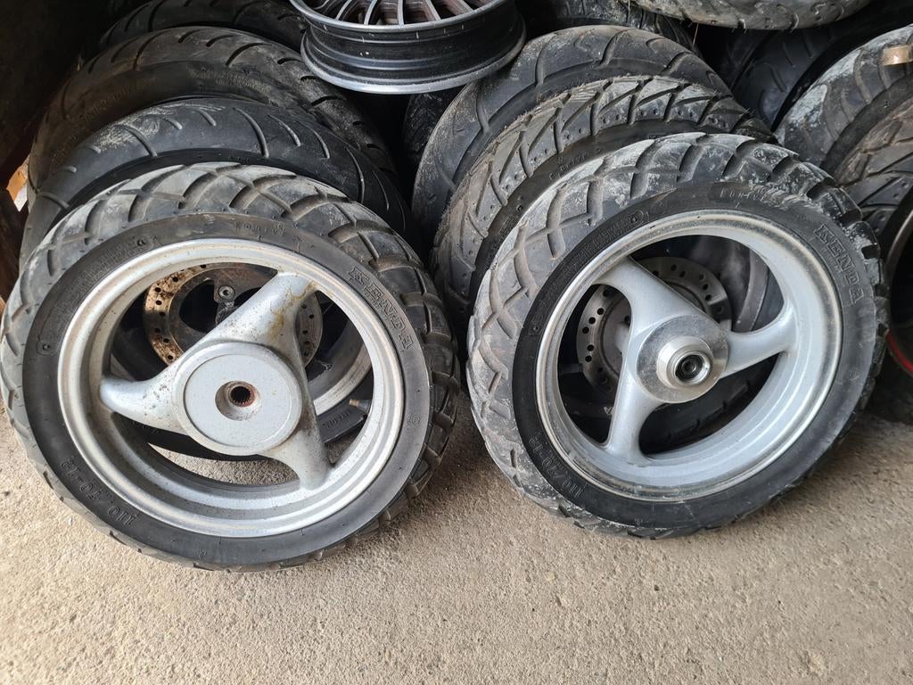 Pneus de trottinette variés, tailles et modèles variés, Enlèvement ou Envoi