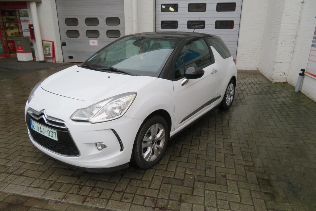 Citroën DS 3, Voorwielaandrijving, Stof, 1199 cc, DS