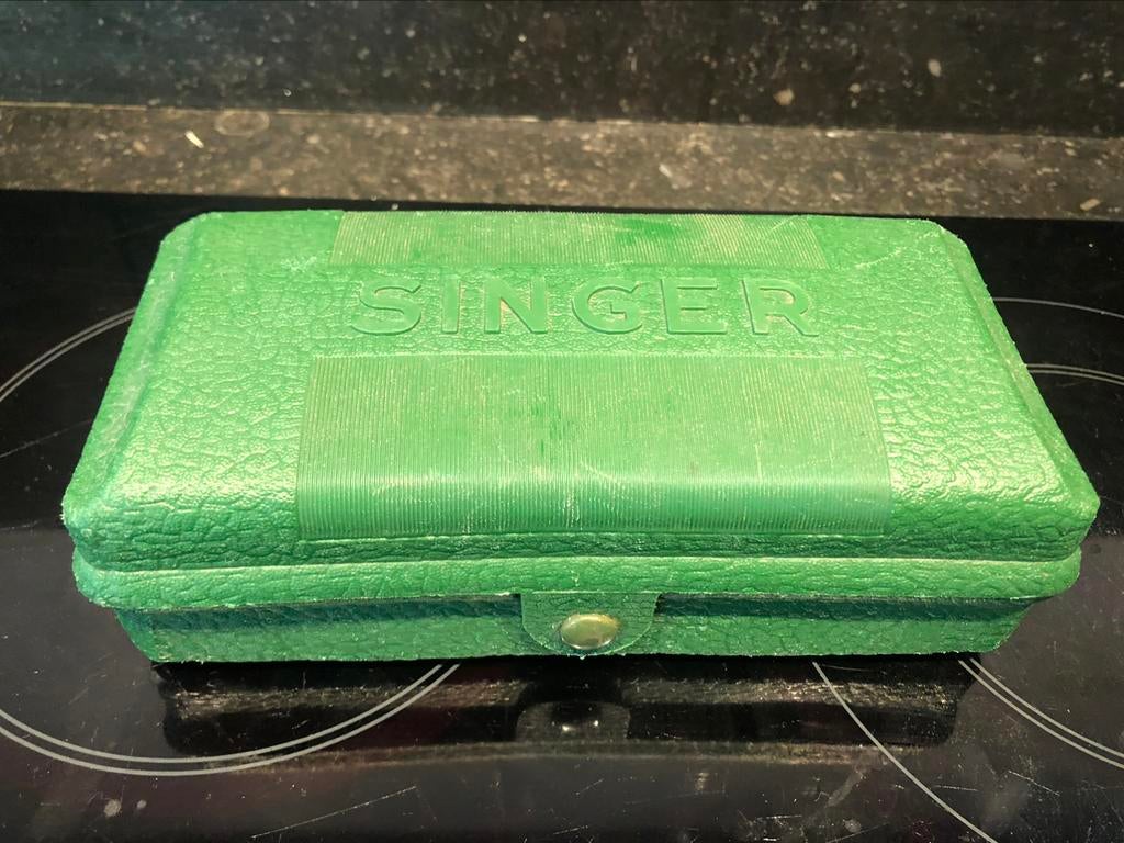SINGER naaimachines boite / doosje, Verzamelen, Gebruikt, Overige typen
