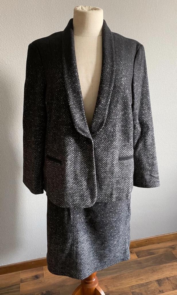 Grijs co-ord setje Devernois maat 46, Kostuum of Pak, Verzenden, Maat 46/48 (XL) of groter, Zo goed als nieuw