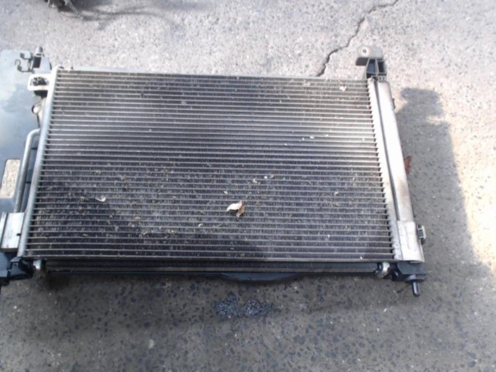 Radiateur Fiat Punto Evo 3 1.2i 51kw 2009-2013 LP/14957, Autos : Pièces & Accessoires, Moteurs & Accessoires, Enlèvement ou Envoi