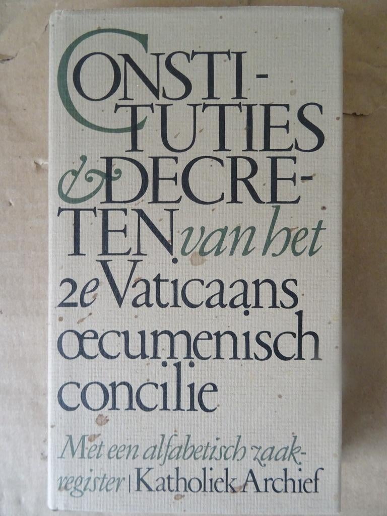 Constituties+ decreten Tweede Vaticaans Oecumenisch Concilie, Boeken, Godsdienst en Theologie, Zo goed als nieuw, Christendom | Katholiek
