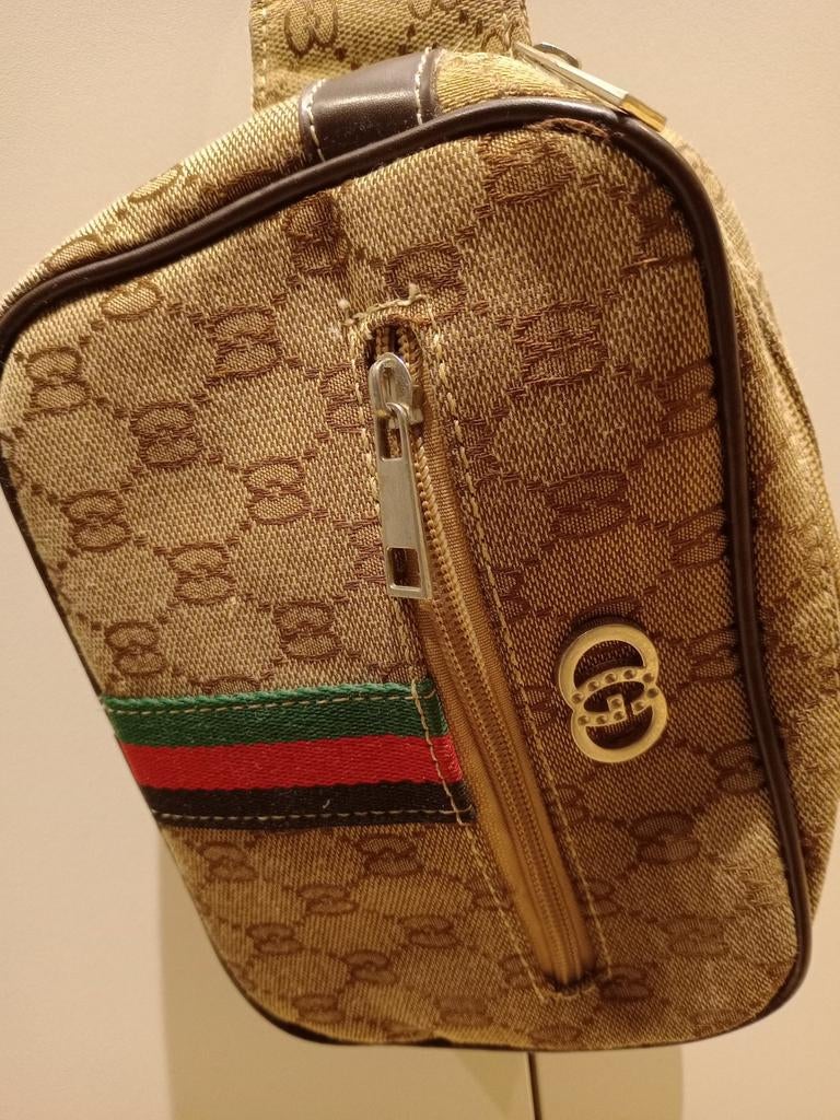 Schoudertas Gucci, Ophalen of Verzenden, Zo goed als nieuw