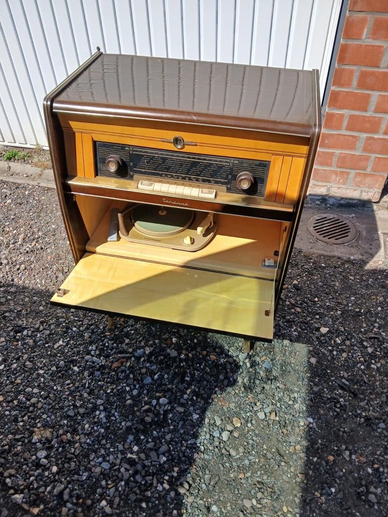 Vintage radio heeft liefde nodig, Antiek en Kunst, Ophalen