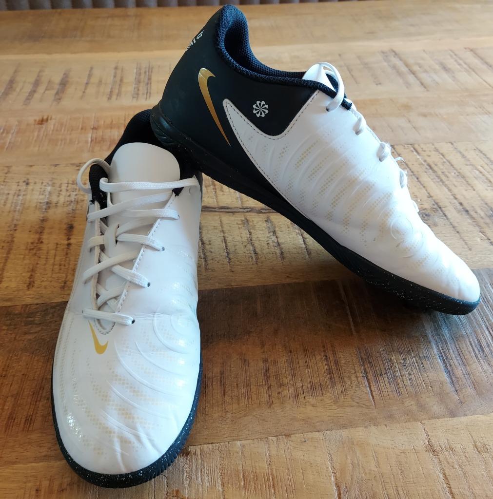 Chaussures de futsal Nike, Ophalen, Gebruikt, Schoenen