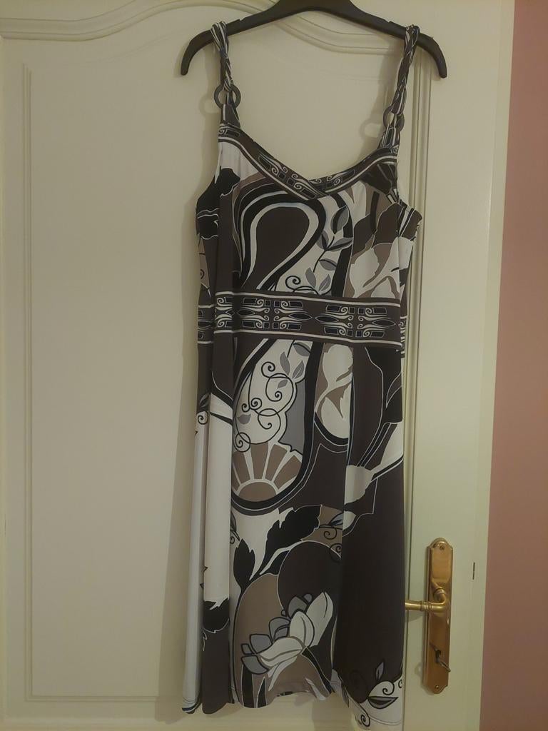Robe d'été taille 40/42 - Atmos fashion, Taille 38/40 (M), Enlèvement ou Envoi, Atmos fashion, Comme neuf