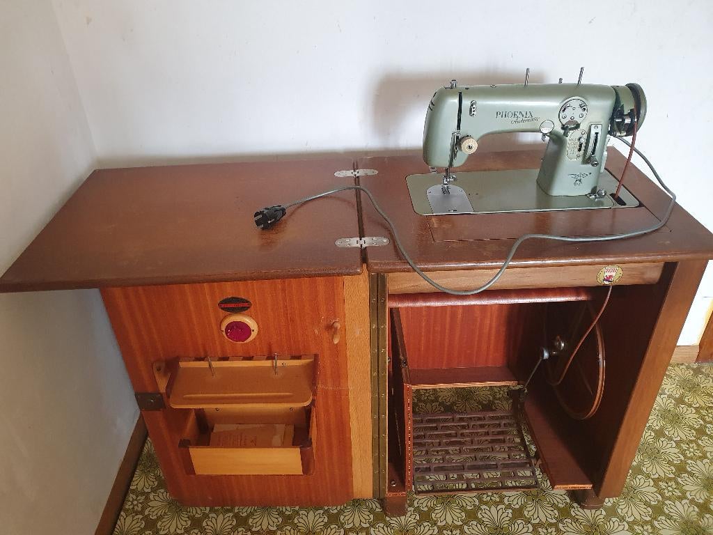 Oude naaimachine Singer, Ophalen