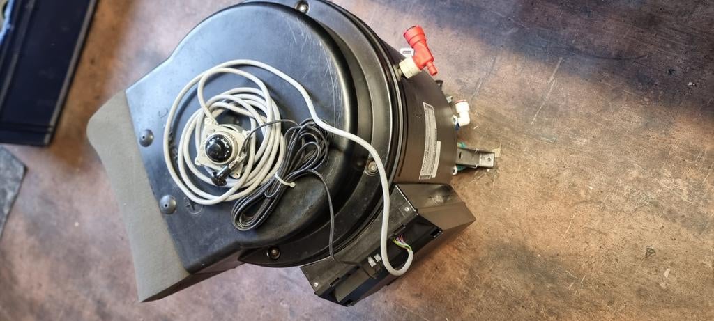 Truma combi C6002, OP12V et 30MB complet avec contrôleur, Enlèvement, Utilisé