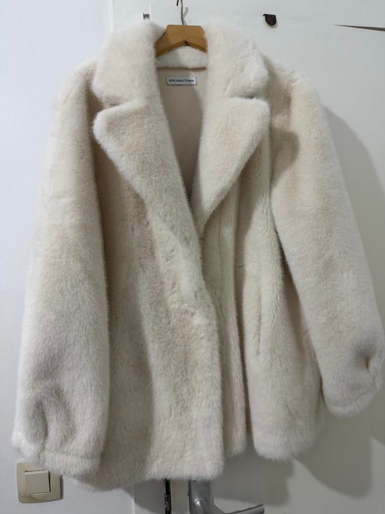 Manteau comme neuf et classe M, Enlèvement ou Envoi, Comme neuf