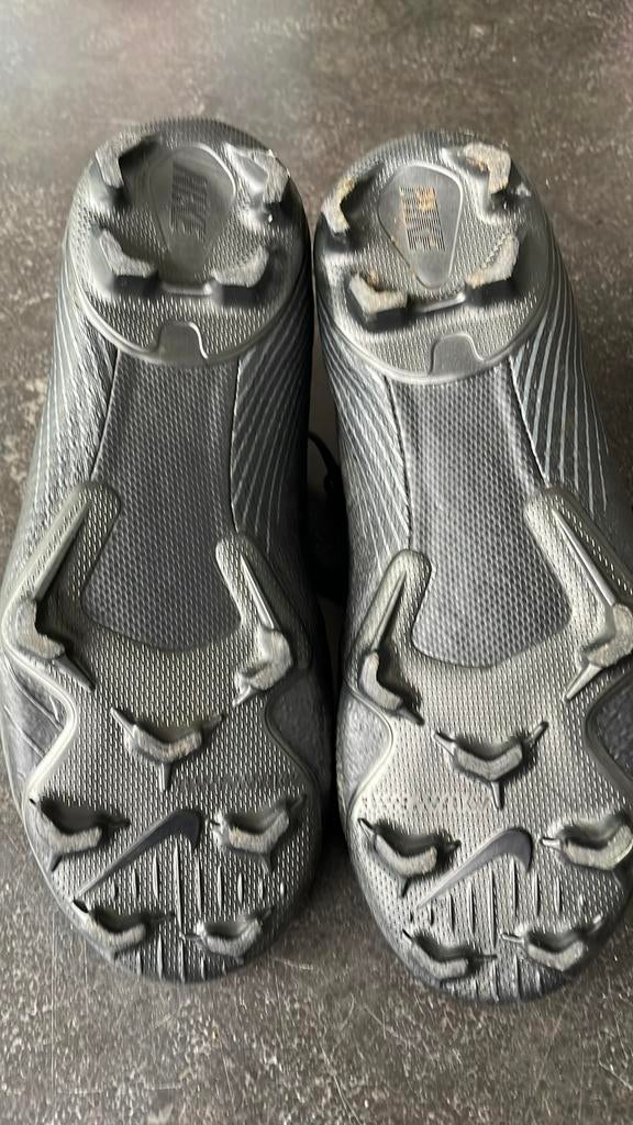 Chaussures de football Nike Mercurial taille 36, Enlèvement ou Envoi, Comme neuf