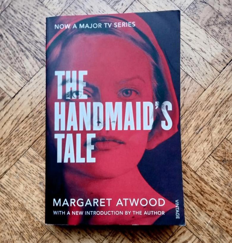 Margaret Atwood: The Handmaid's tail - Engels -, Ophalen of Verzenden, Gelezen