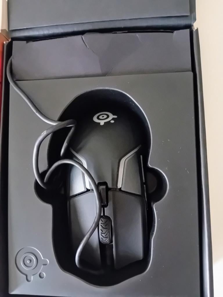 SteelSeries Rival 600 Souris de jeu. Neuve., Enlèvement ou Envoi, Comme neuf, Filaire, Souris
