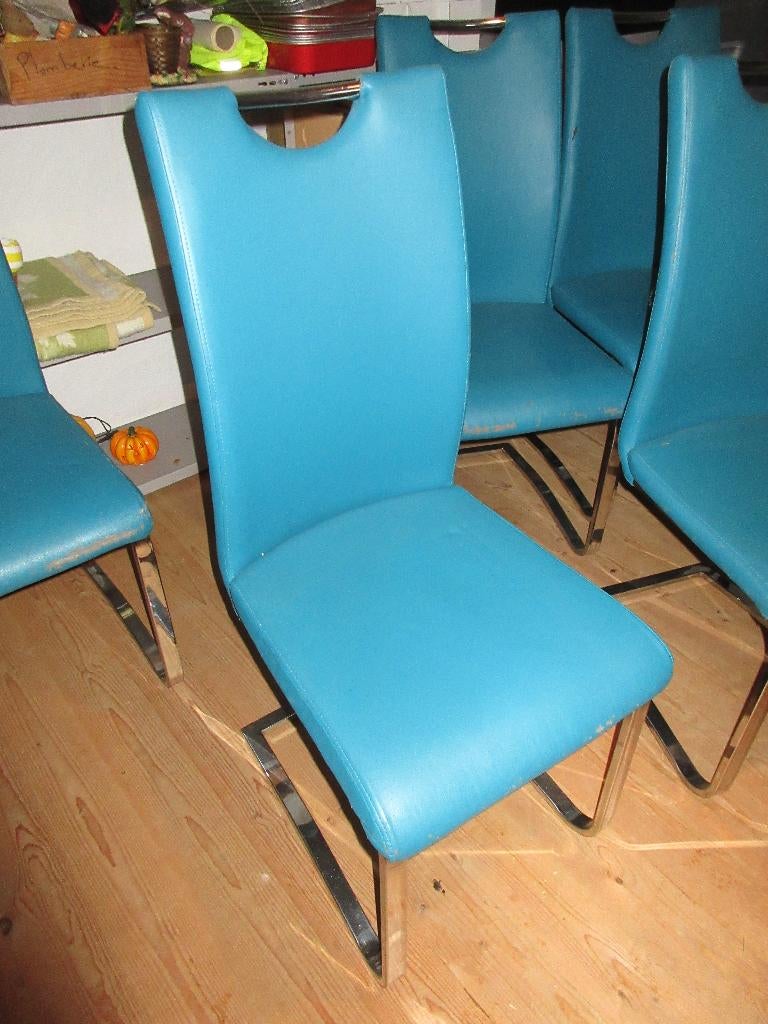 6 chaises modernes skay couleur turquoise, état d'occasion, Enlèvement