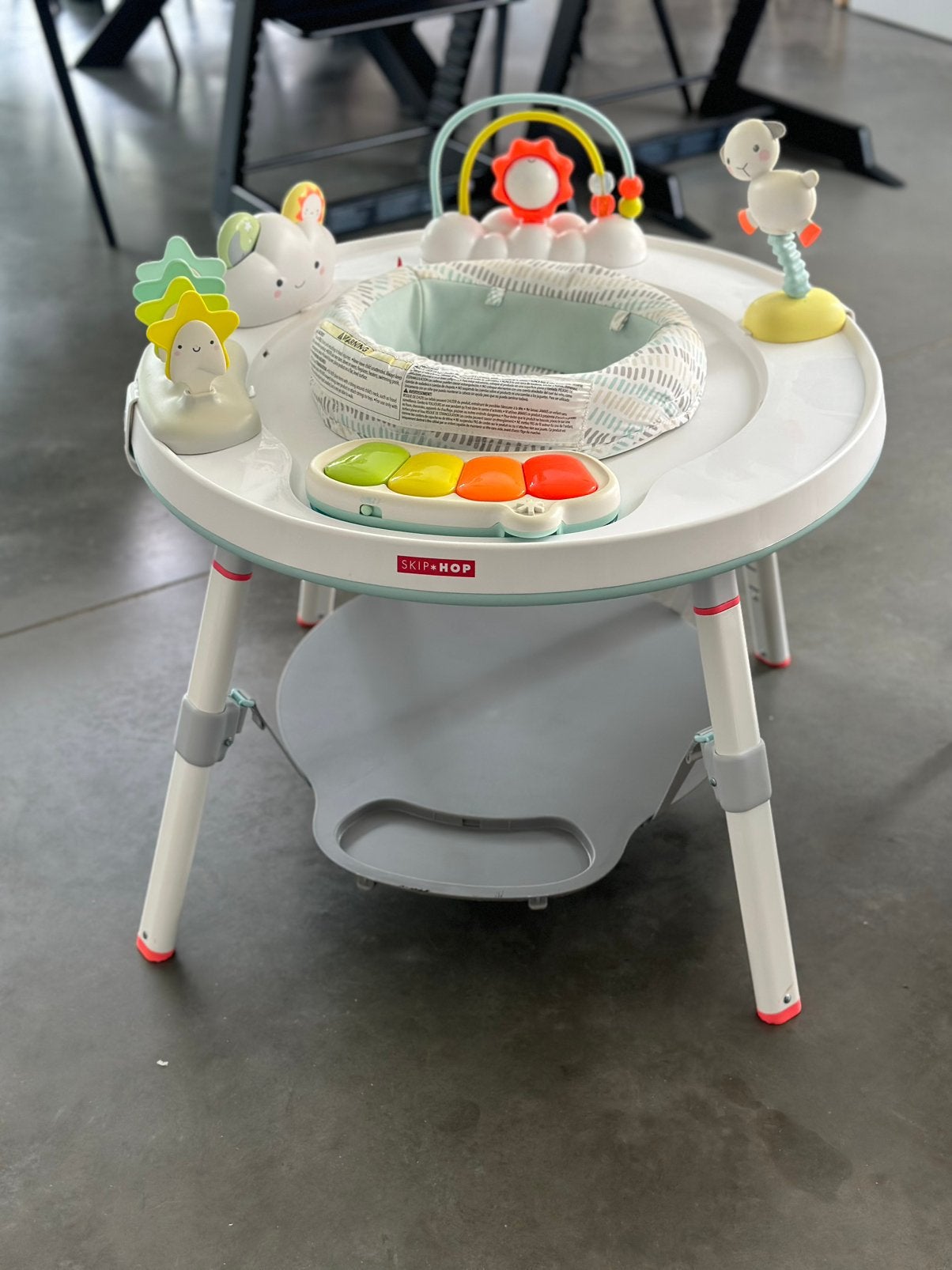 Skip Hop activity center, Kinderen en Baby's, Speelgoed | Speeltafels, Ophalen, Zo goed als nieuw