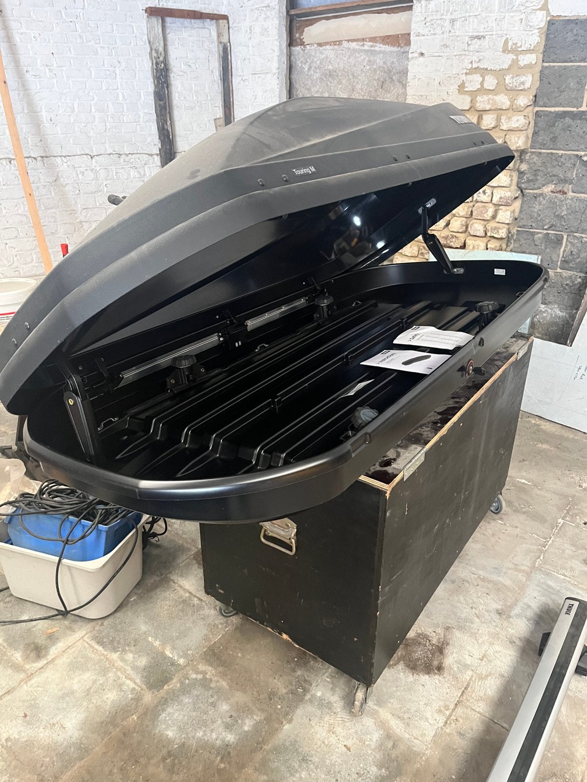 Dakkoffer thule touring m, Ophalen, Zo goed als nieuw