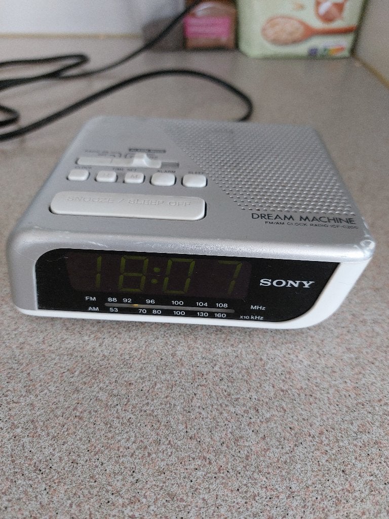 Wekker Radio       µ1k, Elektronische apparatuur, Wekkers, Ophalen, Analoog