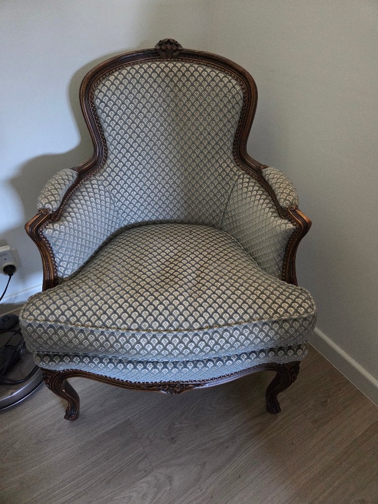Louis quinze stoelen, Enlèvement