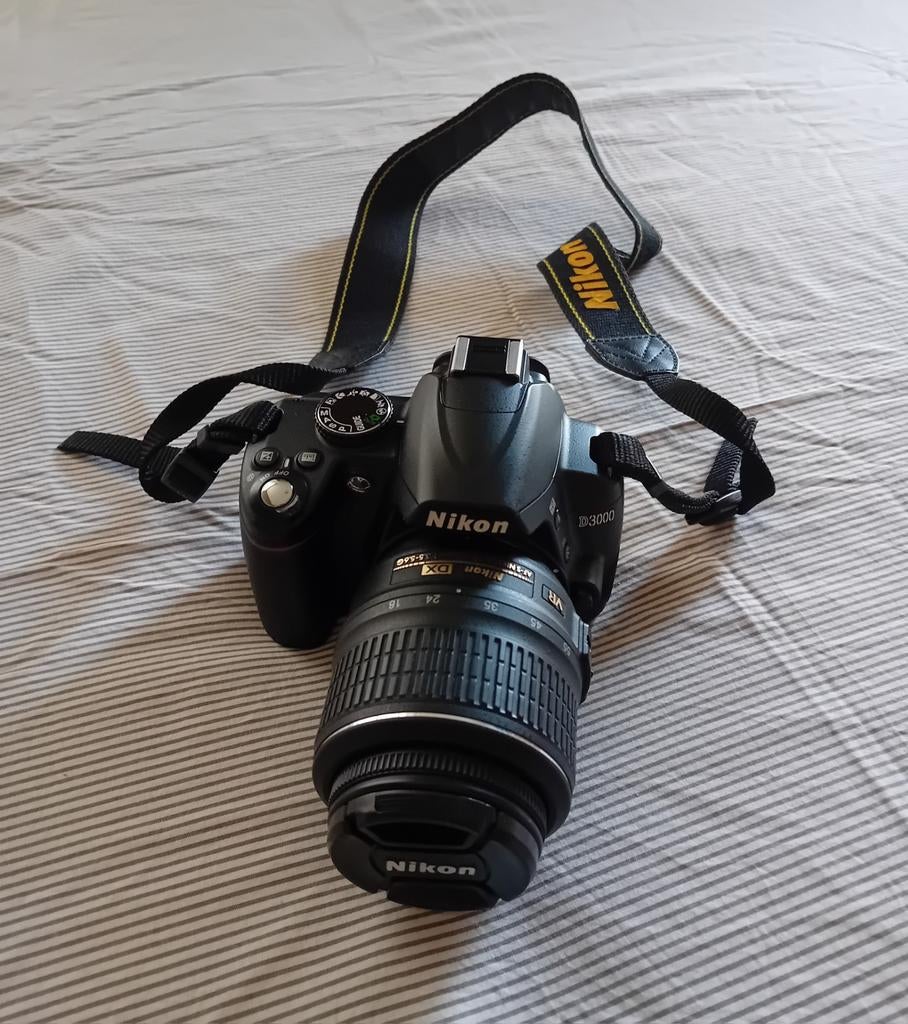 Nikon D3000 Spiegelreflexcamera, Audio, Tv en Foto, Fotocamera's Digitaal, Ophalen of Verzenden, Zo goed als nieuw, Spiegelreflex