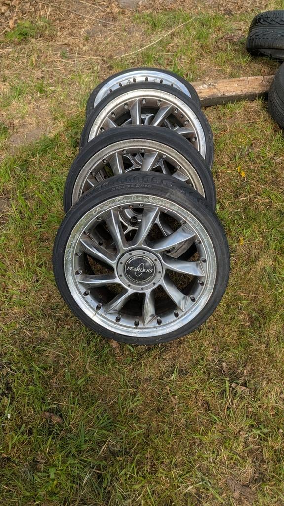Velgen 4*114,3 R18 et 40 fearless velgen voor 215breed, Enlèvement, Volvo