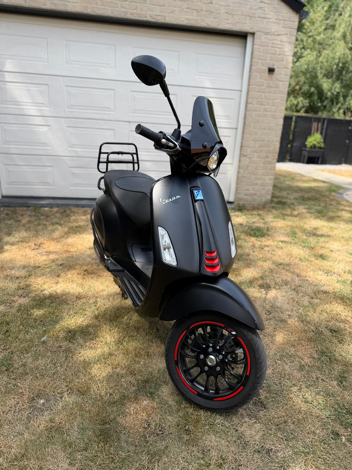 Vespa Sprint, Ophalen, Zo goed als nieuw, Benzine