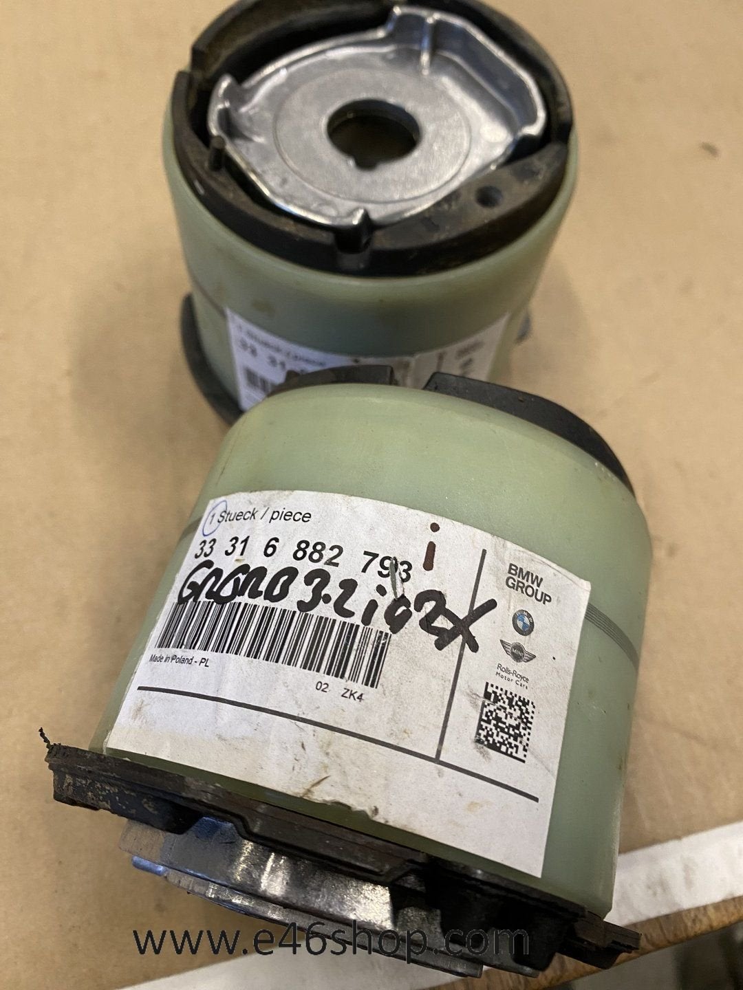 BMW ROLLS ROYCE ACHTERASRUBBER OE 33316882793 NW EN ORG BMW, -, -, Neuf, BMW