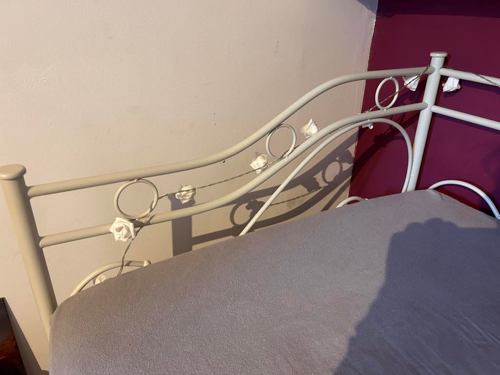 Lit fer blanc fille 1 personne, 90 cm, Enlèvement, Blanc, Une personne